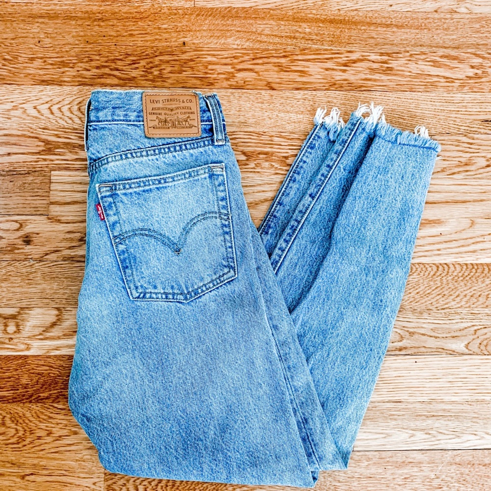 Levi’s high waisted jeans